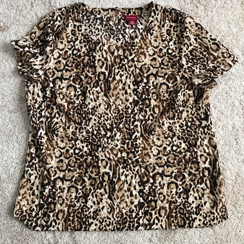 Leopard print top